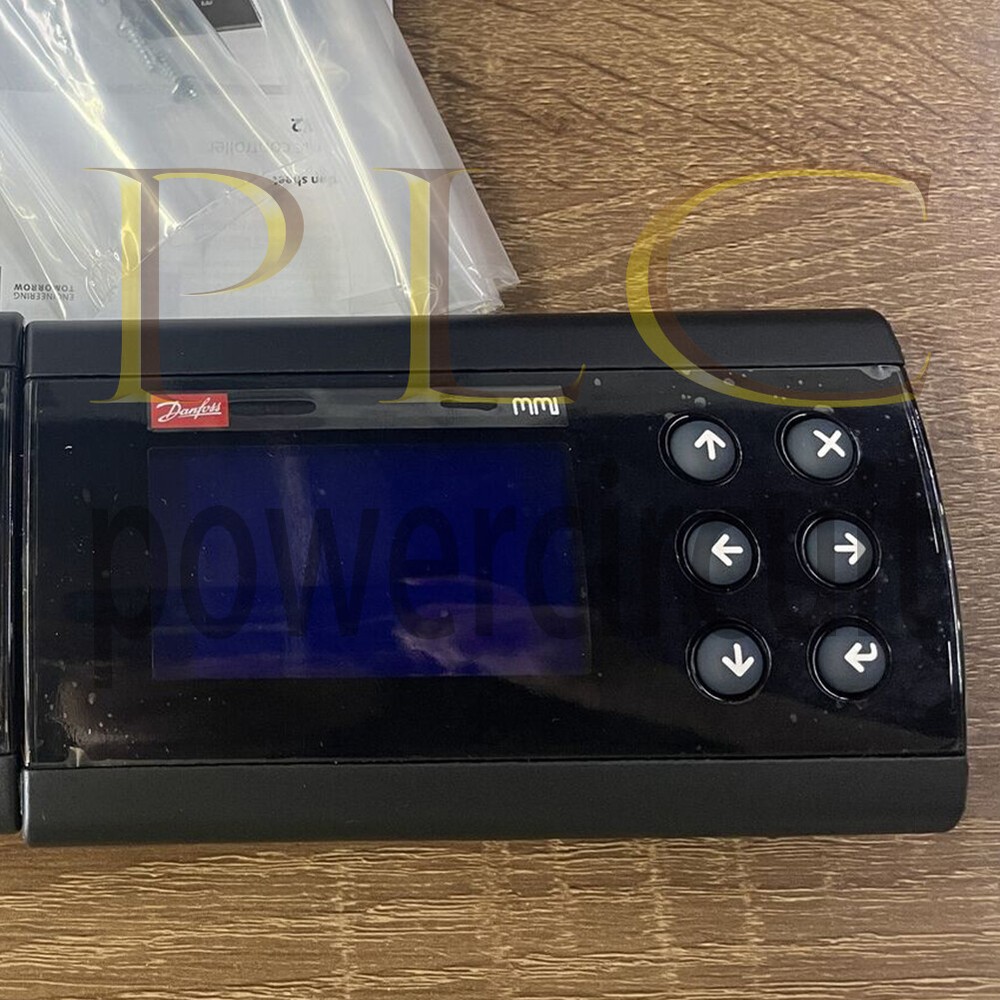 1PCS Danfoss 080G0294 Control panel, MMIGRS2 Supply voltage [V] AC: 24- NEW~
