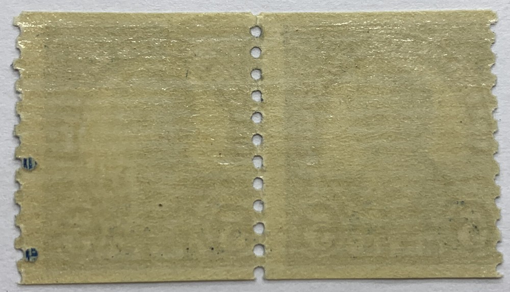1920's U.S. MLH OG 5C STAMP PAIR WITH HORIZONTAL PERF SHIFT