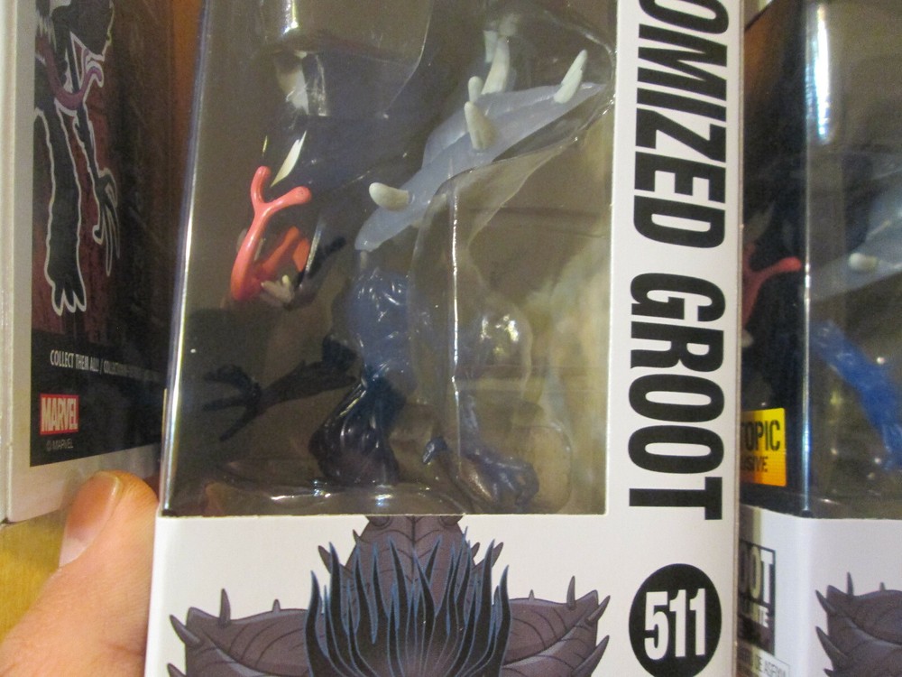 FUNKO POP MARVEL VENOM VENOMIZED GROOT 511 GITD GLOWS IN THE DARK HOT TOPIC READ