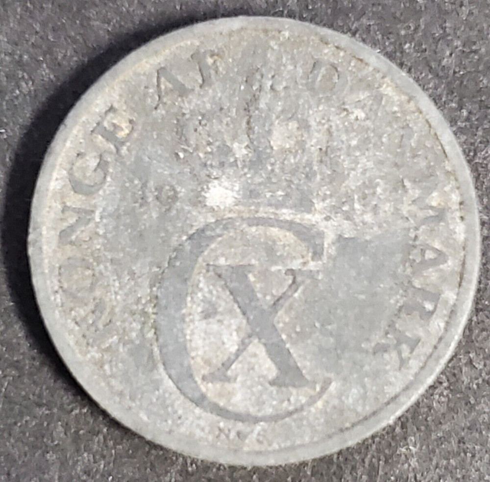Denmark, nice 1943 2 ore coin