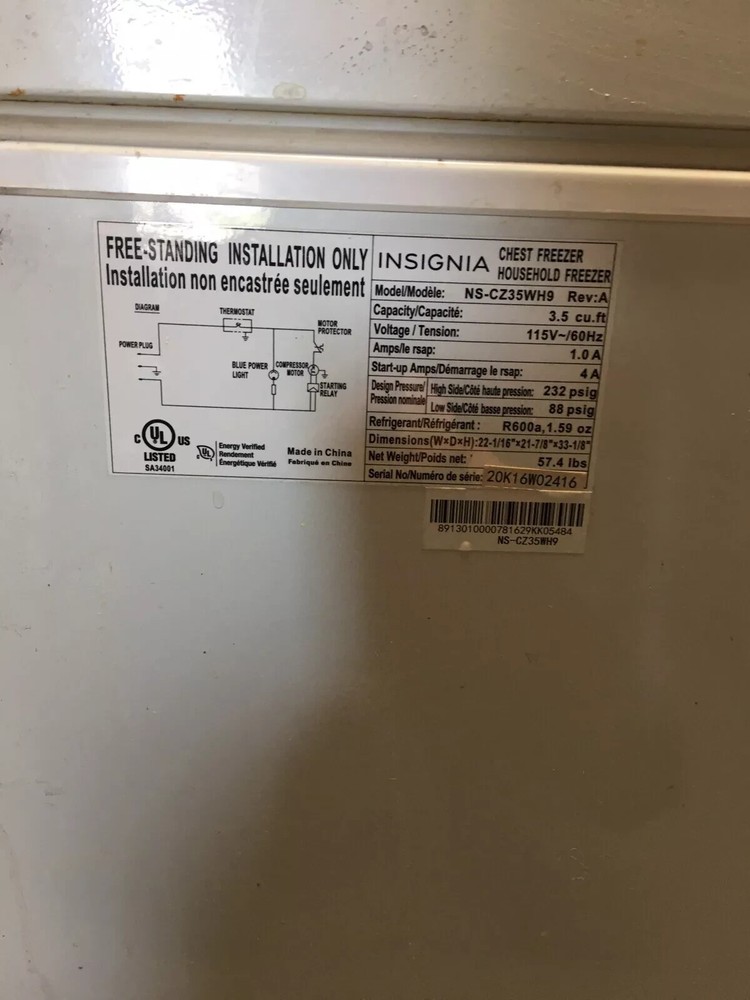 Insignia Chest Freezer model NS-CZ35WH9