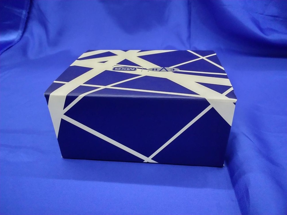 MXR EVH30 EVH 5150 CHORUS Analog chorus