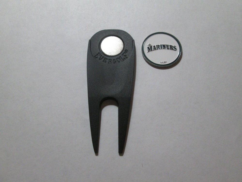 Golf/ Seattle Mariners Double Sided Ball Marker with Divot Tool - New!!