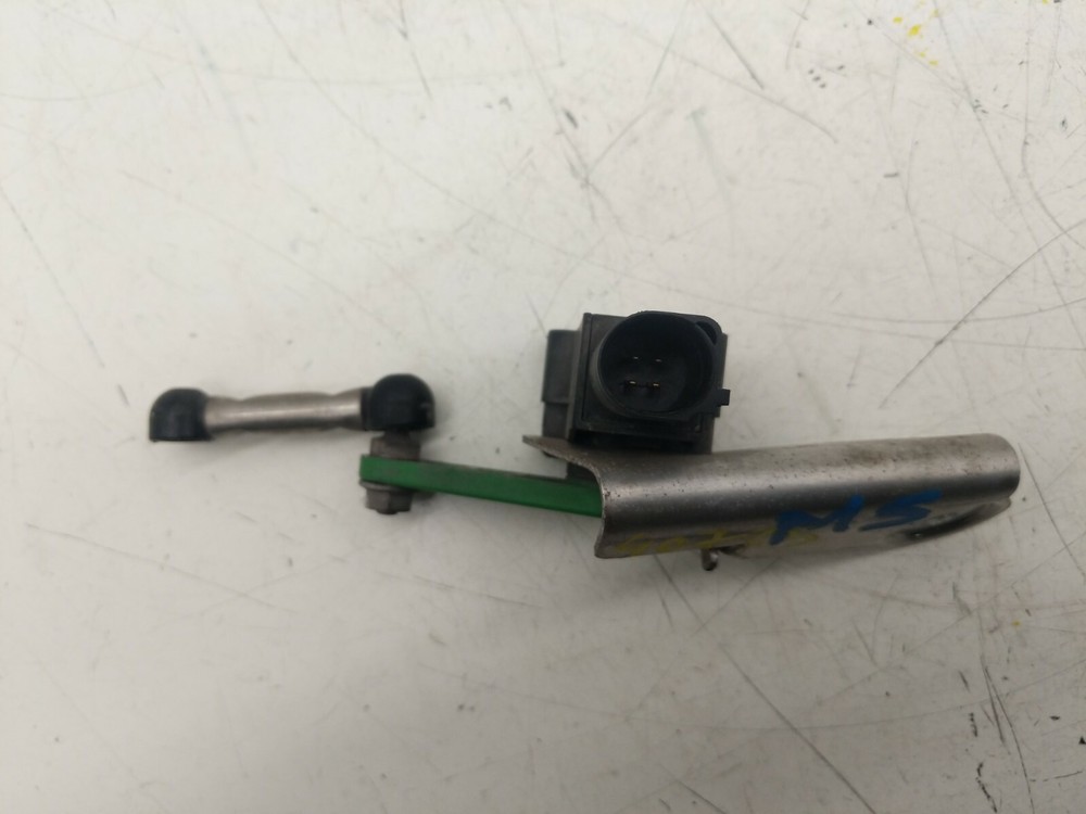 ⭕ 12-15 Model S Front Driver Side Air Ride Height Level Sensor Left 6006514-00-B