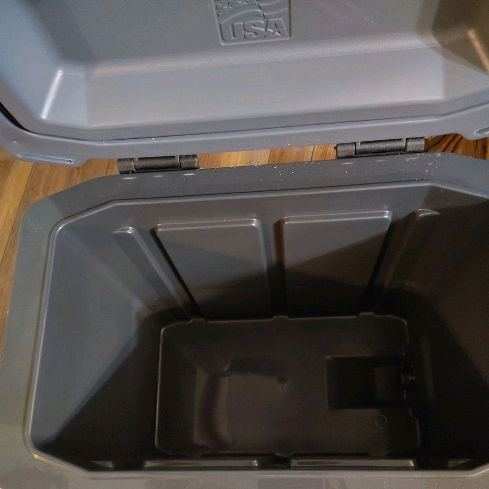 Igloo Trailmate 25 Quart Cooler