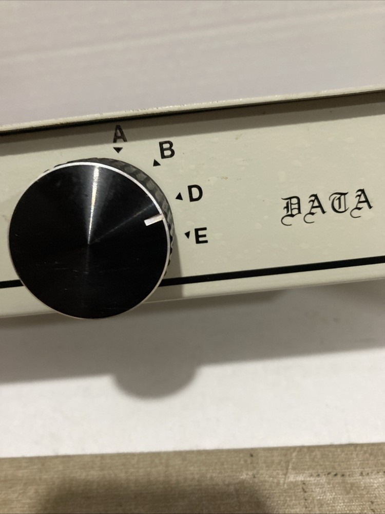 Vintage 4-Way Data Transfer Switch IBM/PC Datacom