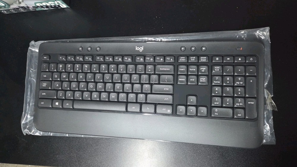 *KEYBOARD ONLY* Logitech K540 Full-size Advanced Wireless Membrane