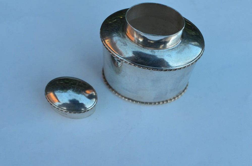 MAGNIFICENT ANTIQUE STERLING SILVER TEA CADDY, MAKER: H.A.