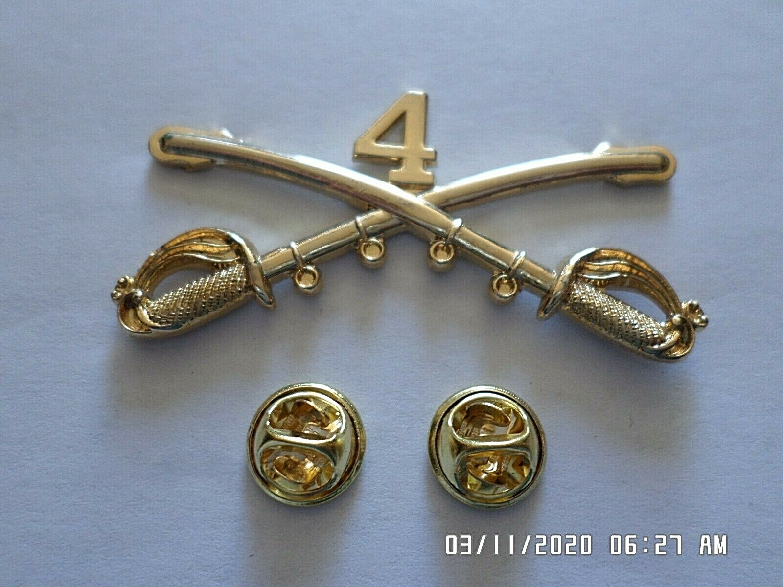 4th Cavalry Swords Sabers Military Hat Pin Badge Robert E. Lee