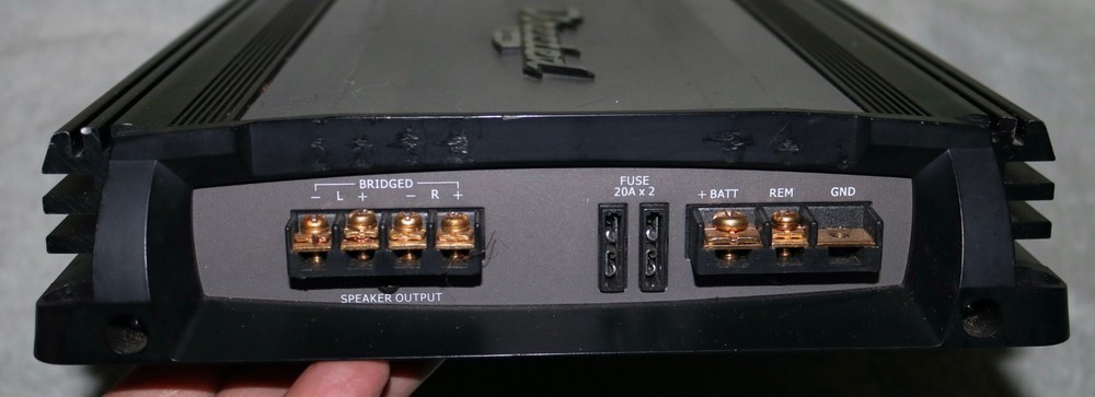 OLD SCHOOL DIRECTED 2400 AMPLIFIER