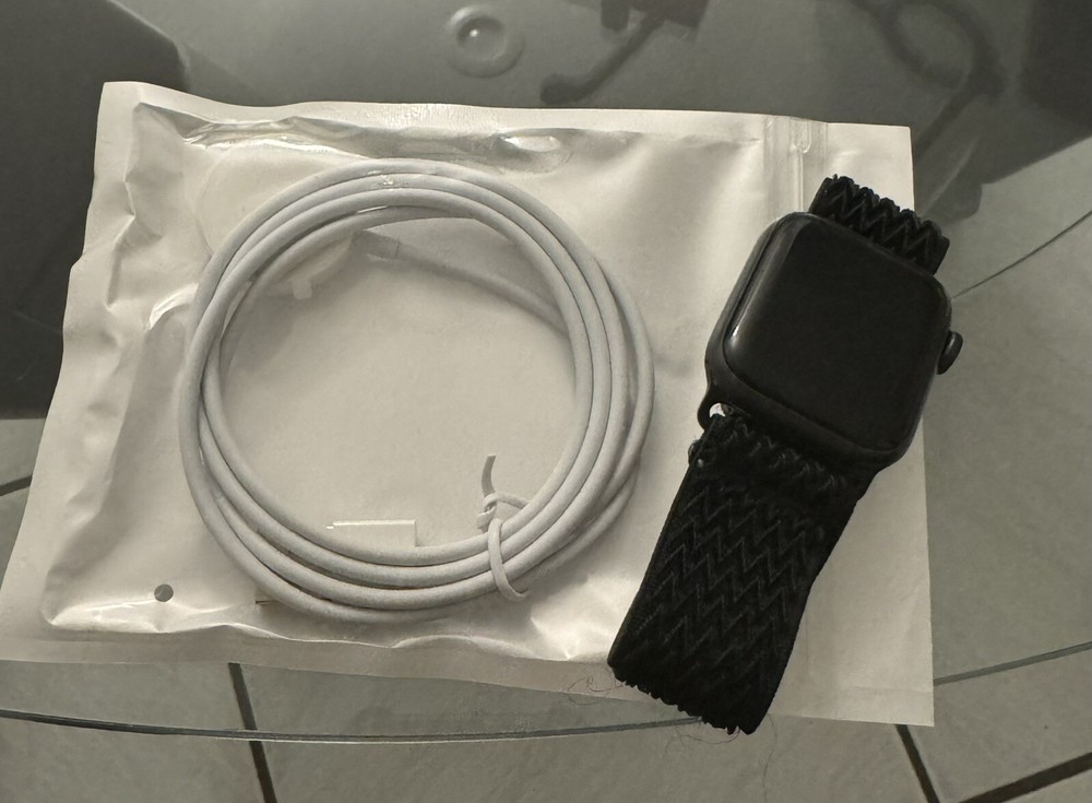 apple watch se 38mm black