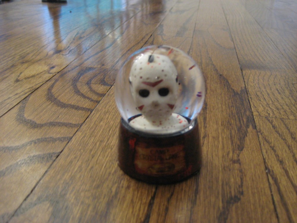 Friday The 13th Jason Voorhees  Mini Snow Globe Halloween Horror