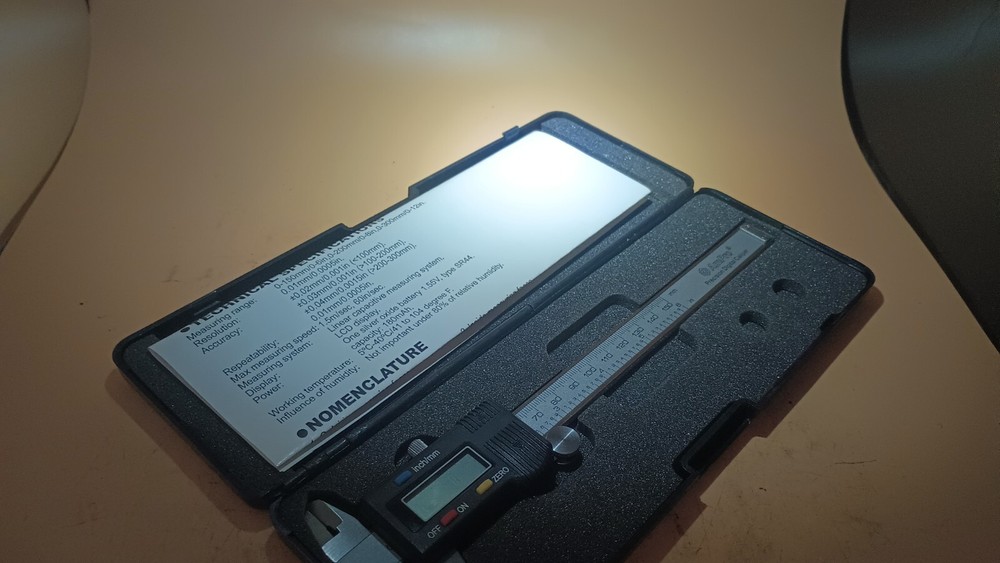 AmPro 6" digital caliper