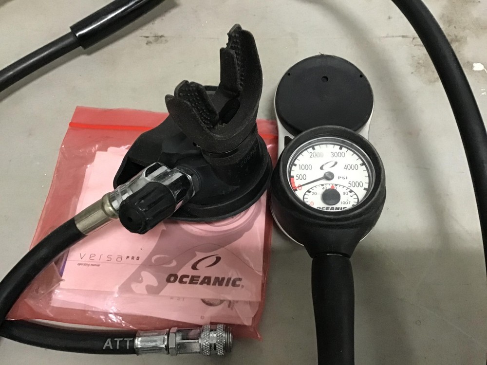 scuba diving regulator set