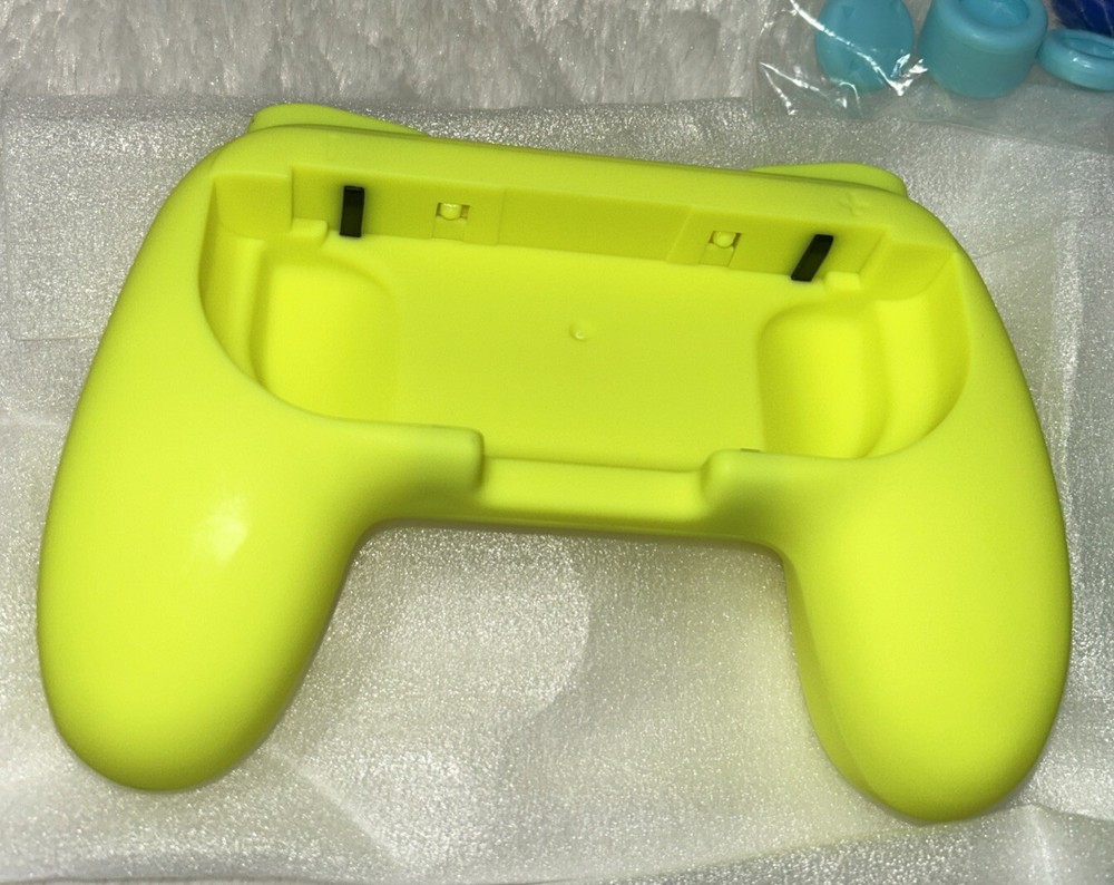 FASTSNAIL~4 Pack~Controller Grip Kit~Compatible with Nintendo Switch~NEW