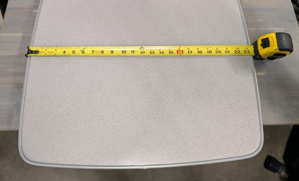 Beurteaux Marine Table 23.5" X 23.5"