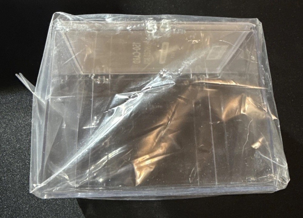 Max Protection 150-card Hinged Box