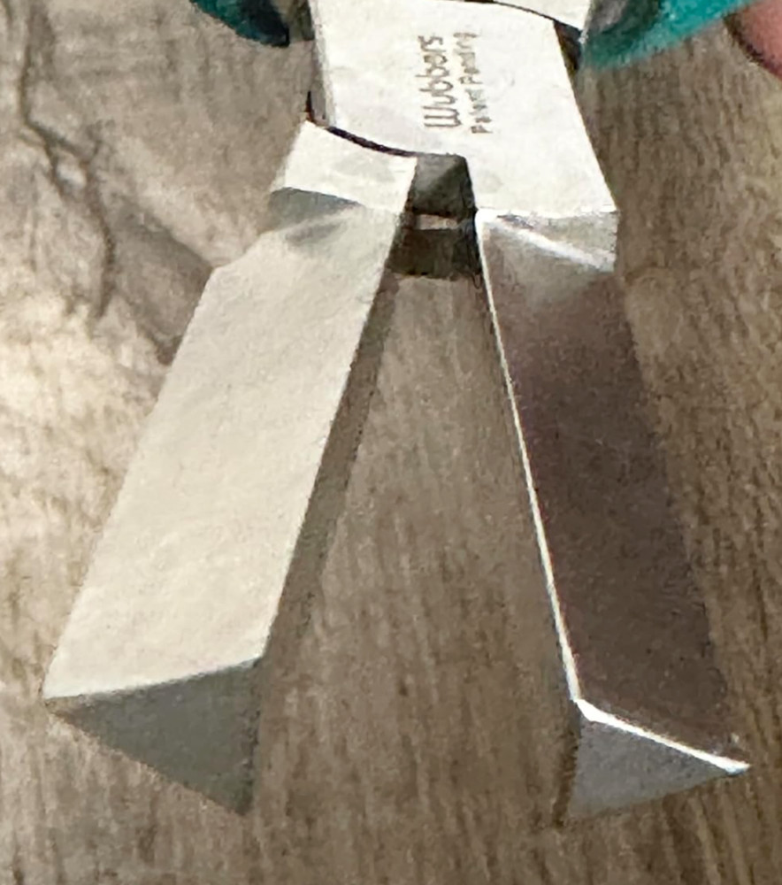 Wubbers Triangle Mandrel Pliers - Medium