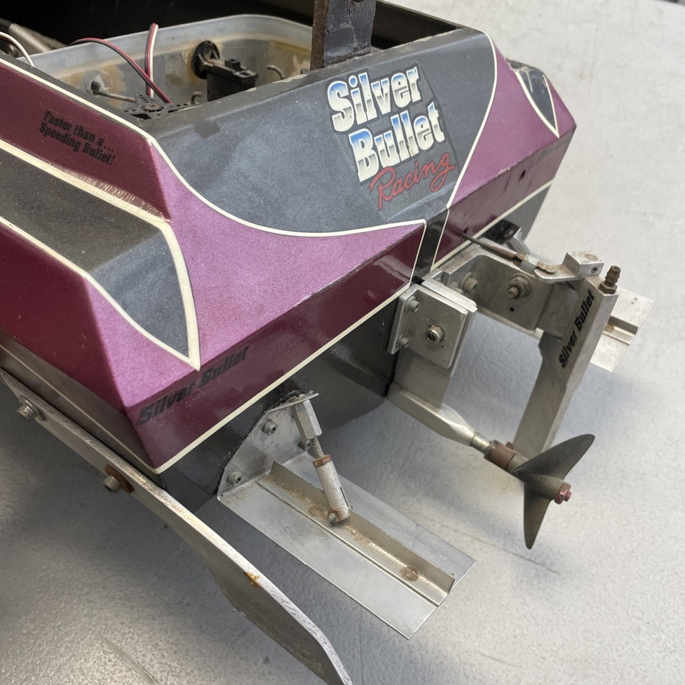 Deefee cigarette Vintage Silver Bullet Racing Rc Boat