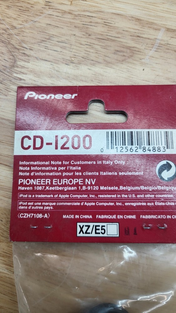 NEW Pioneer CD-I200 Interface Cable for iPod / IPhone CD-l200