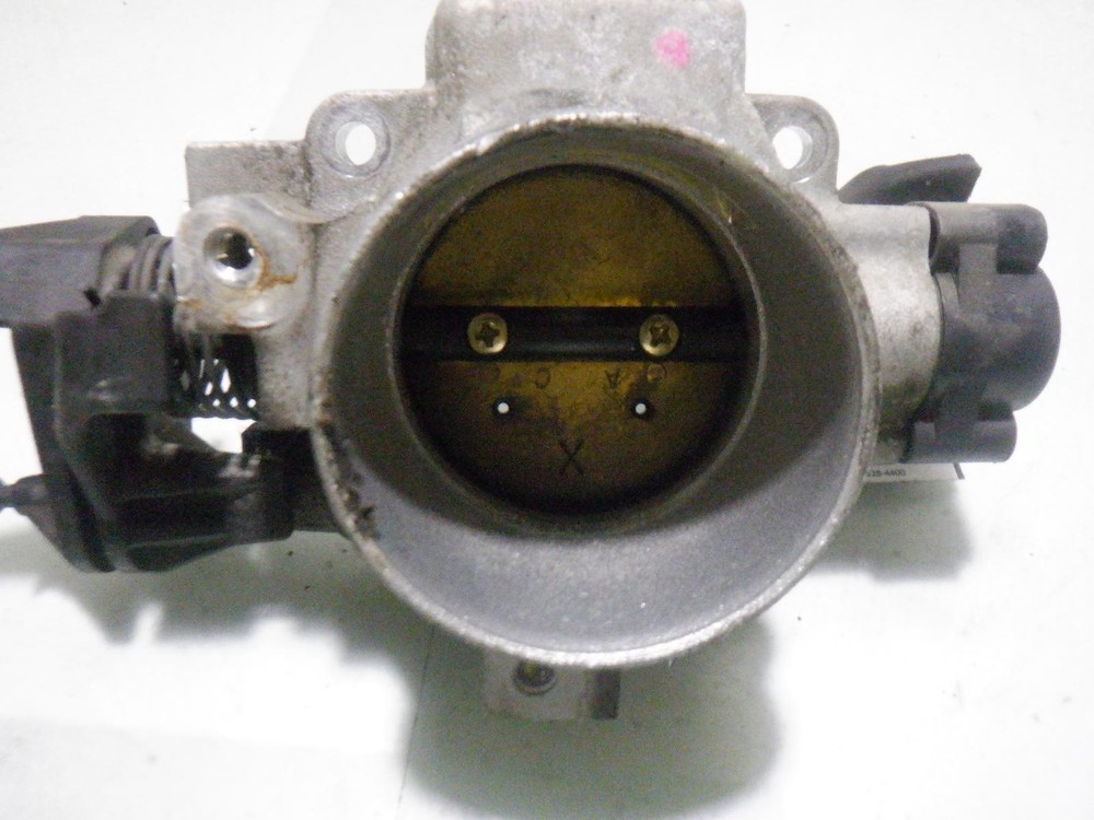 05 FORD TAURUS Throttle Body