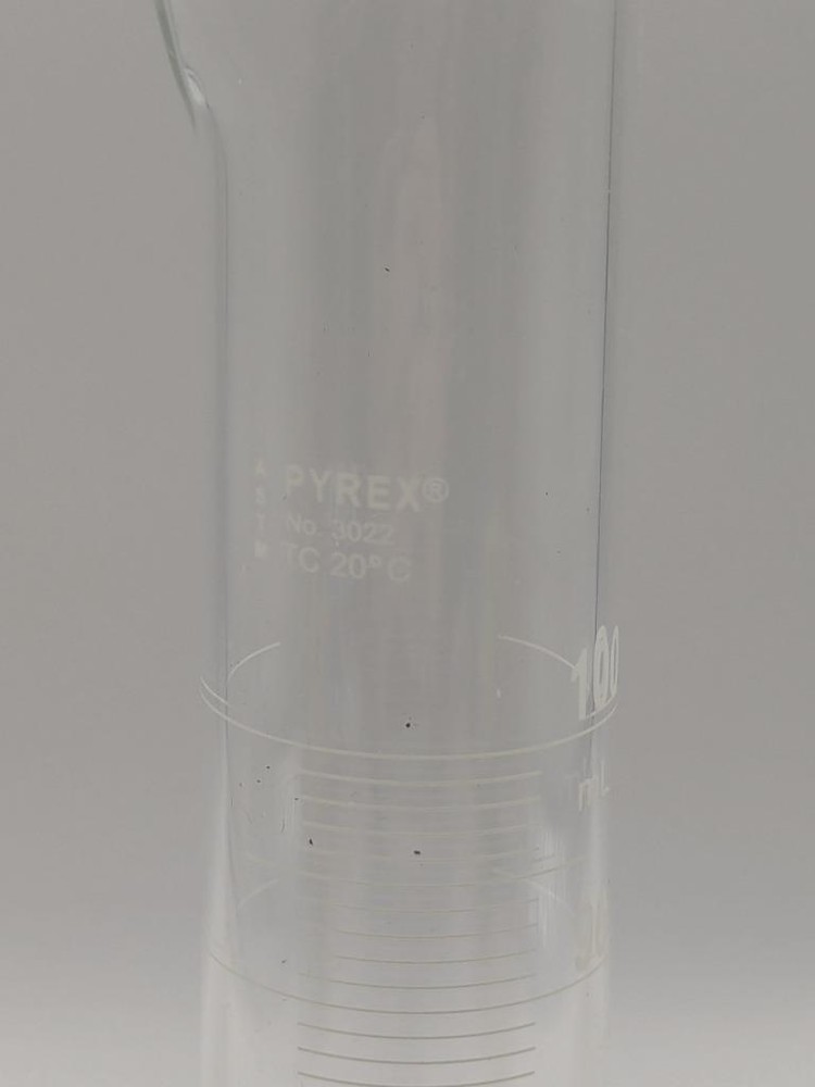 PYREX Glass 100mL Single Scale TC Graduated Cylinder Hex Base 3022