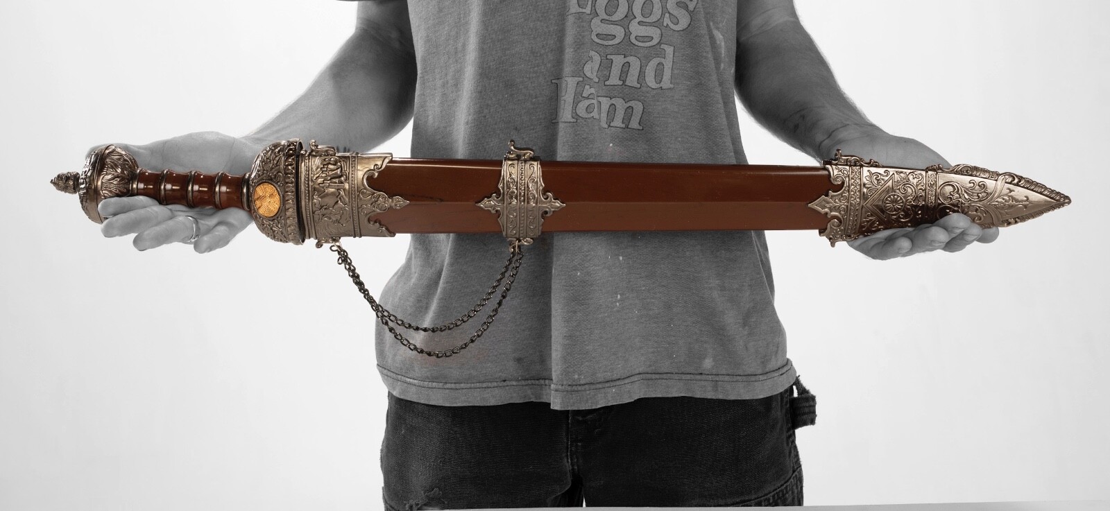 31" Roman Legion Gladius Sword Maximus Centurion, Scabbard & Display Stand SOLID