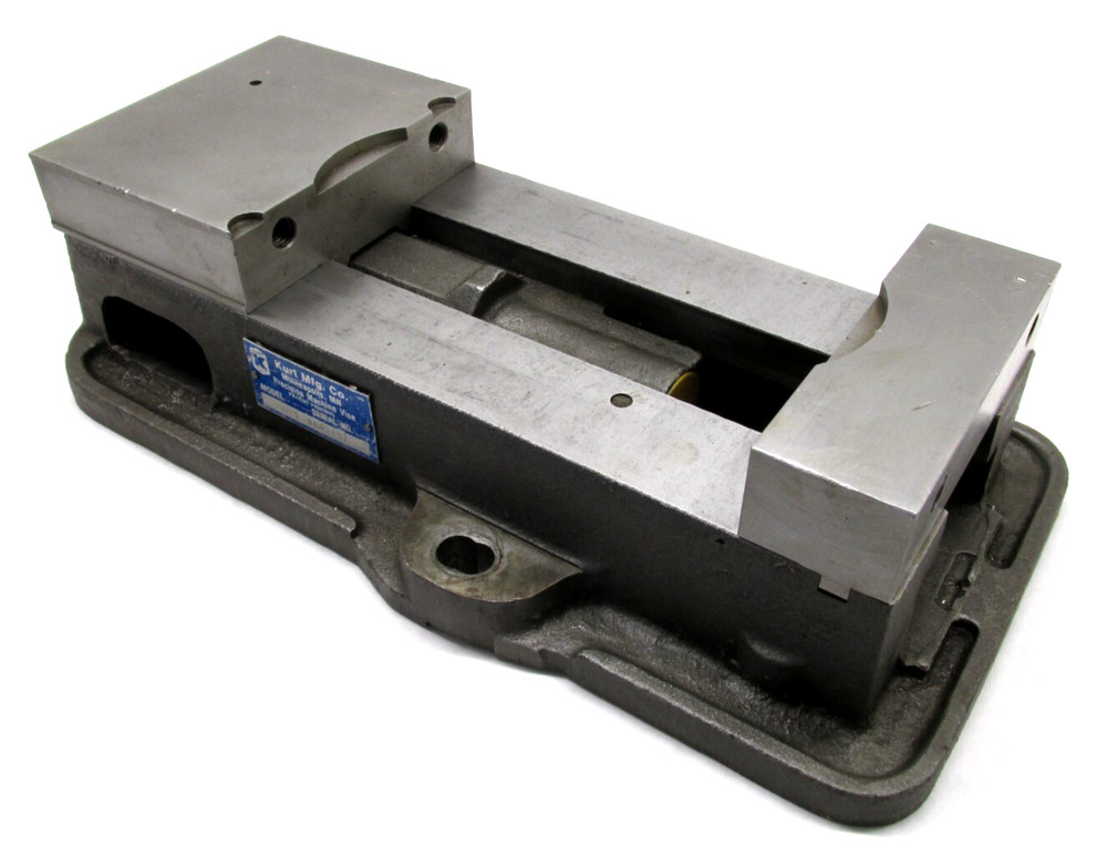 KURT ANGLOCK 6" MILLING MACHINE VISE - #D675