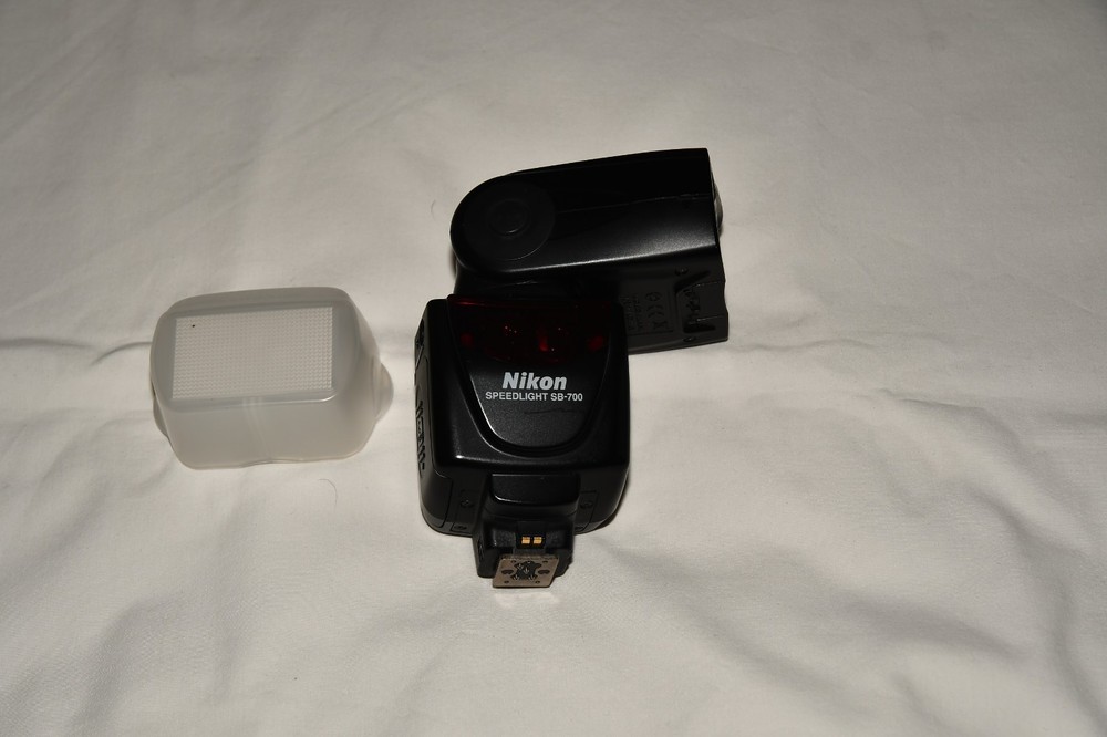 Nikon SB700