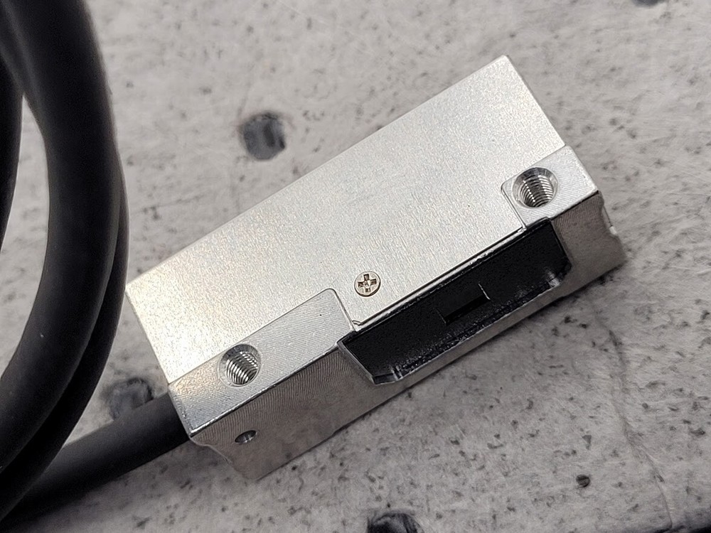 Renishaw Optical Incremental Encoder Read Head RGH24Z30F00A RGH24 0.5um 2m