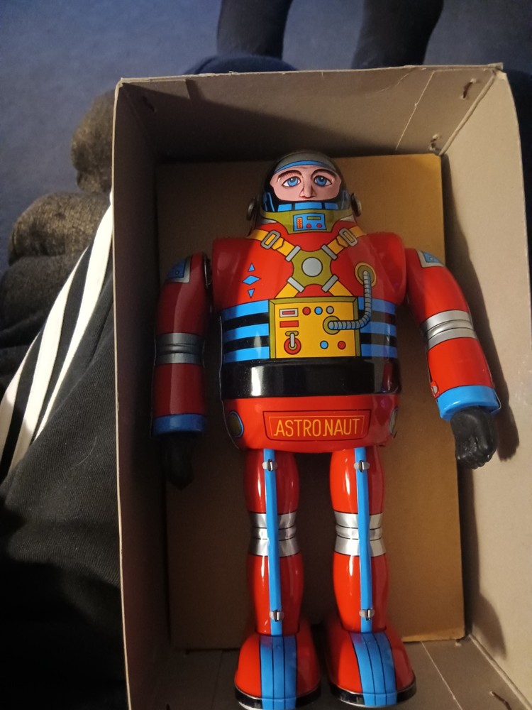 Astronaut Robot MIB