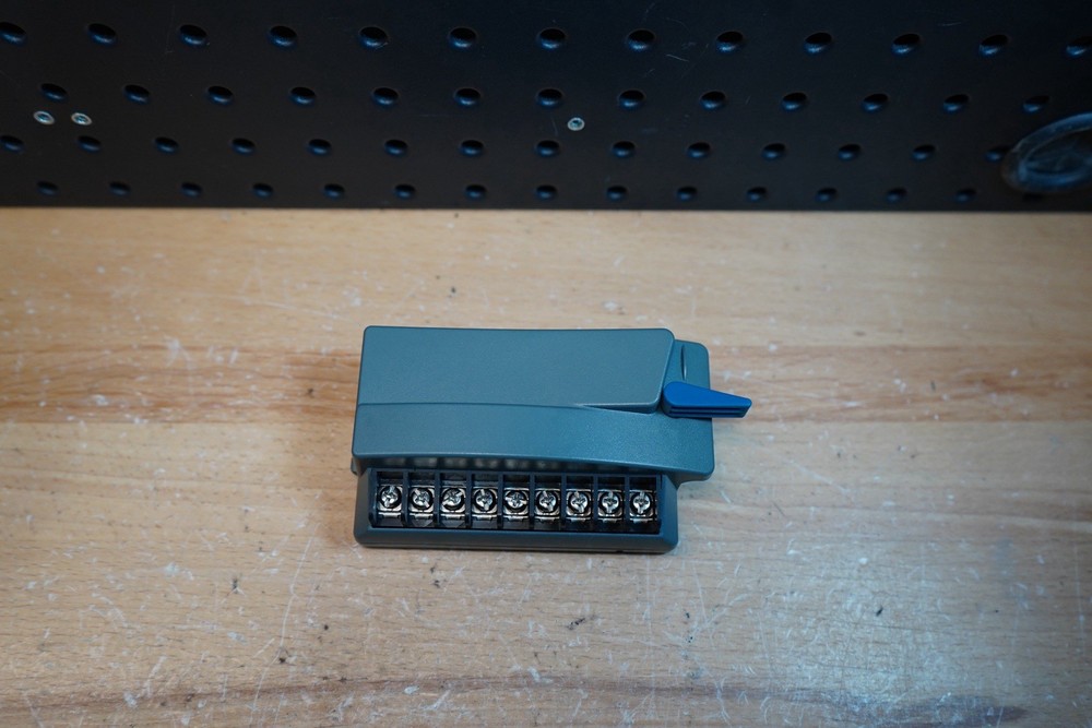 (D) Hunter ICM-800 8-Zone Station Expansion Module ICC ICC2 HCC Timer Controller