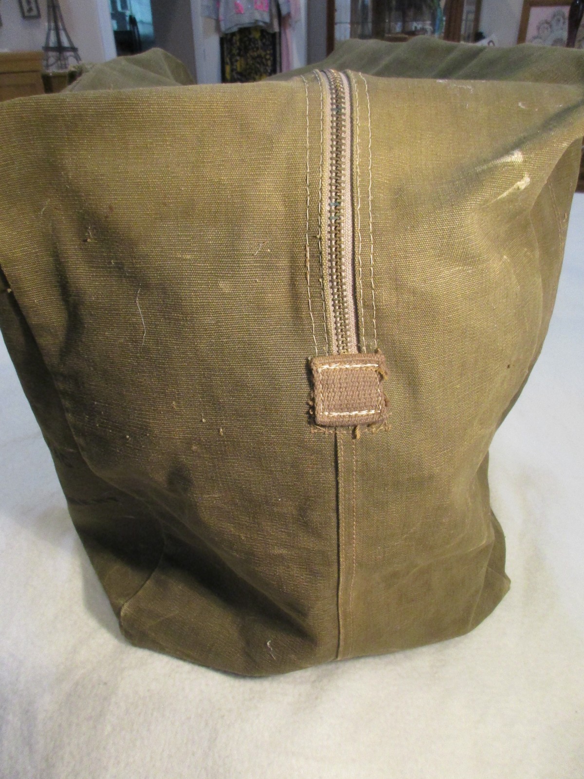 U.S.N.R. NAMED AVIATORS KIT BAG AN 6505-1 U.S. GOVERNMENT MILITARY