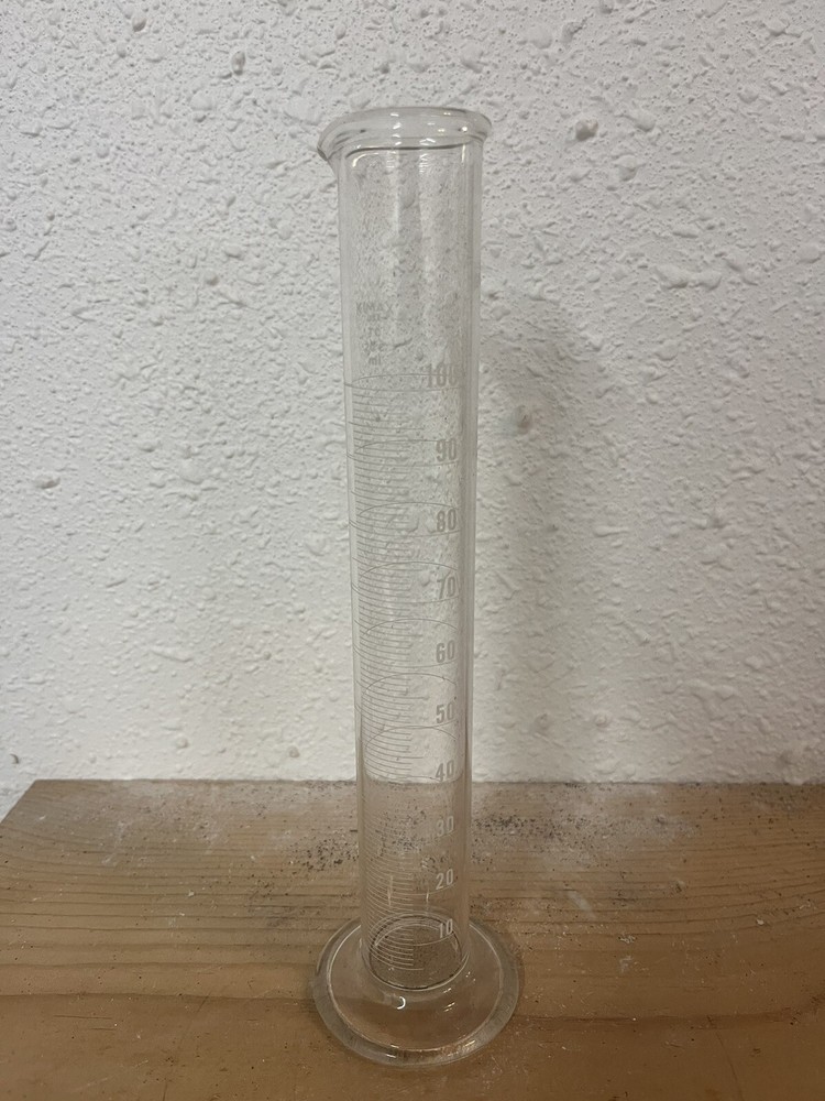 Kimax 100ml graduated cylinder