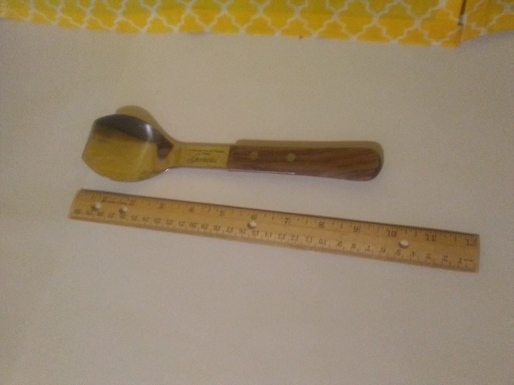 Vernon ice cream spade