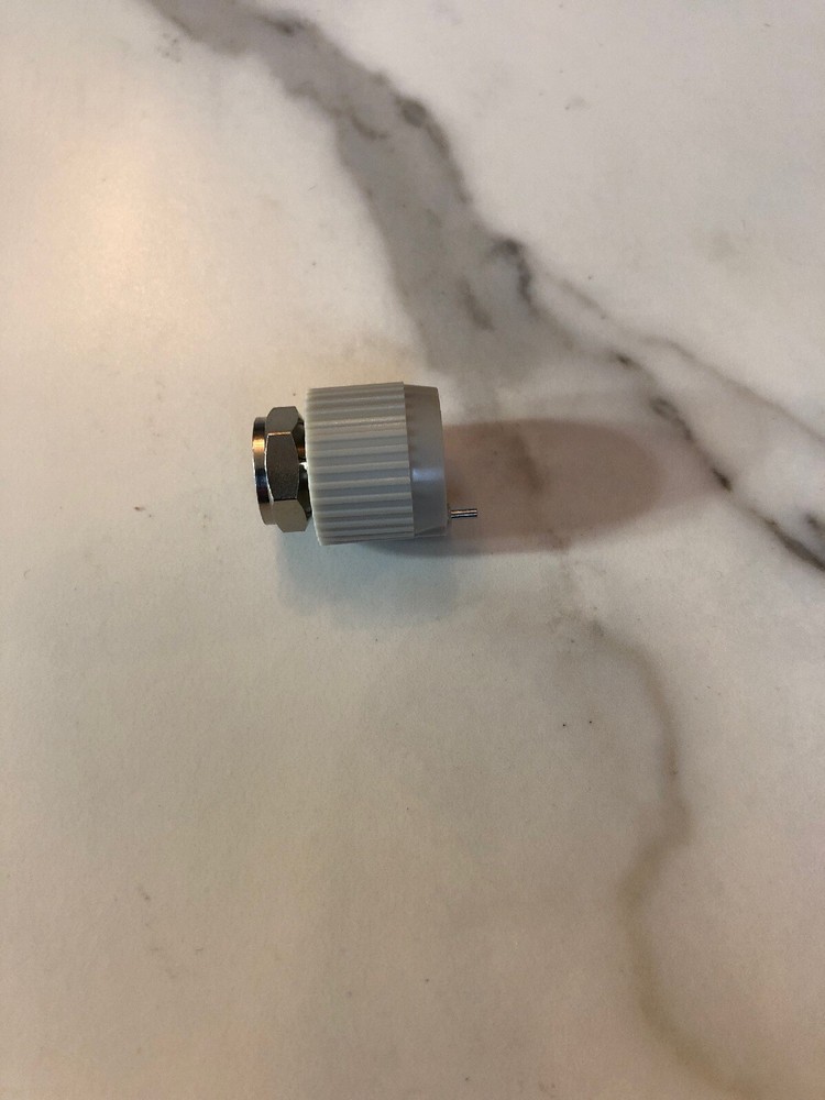 Amphenol BNC Head With Ground