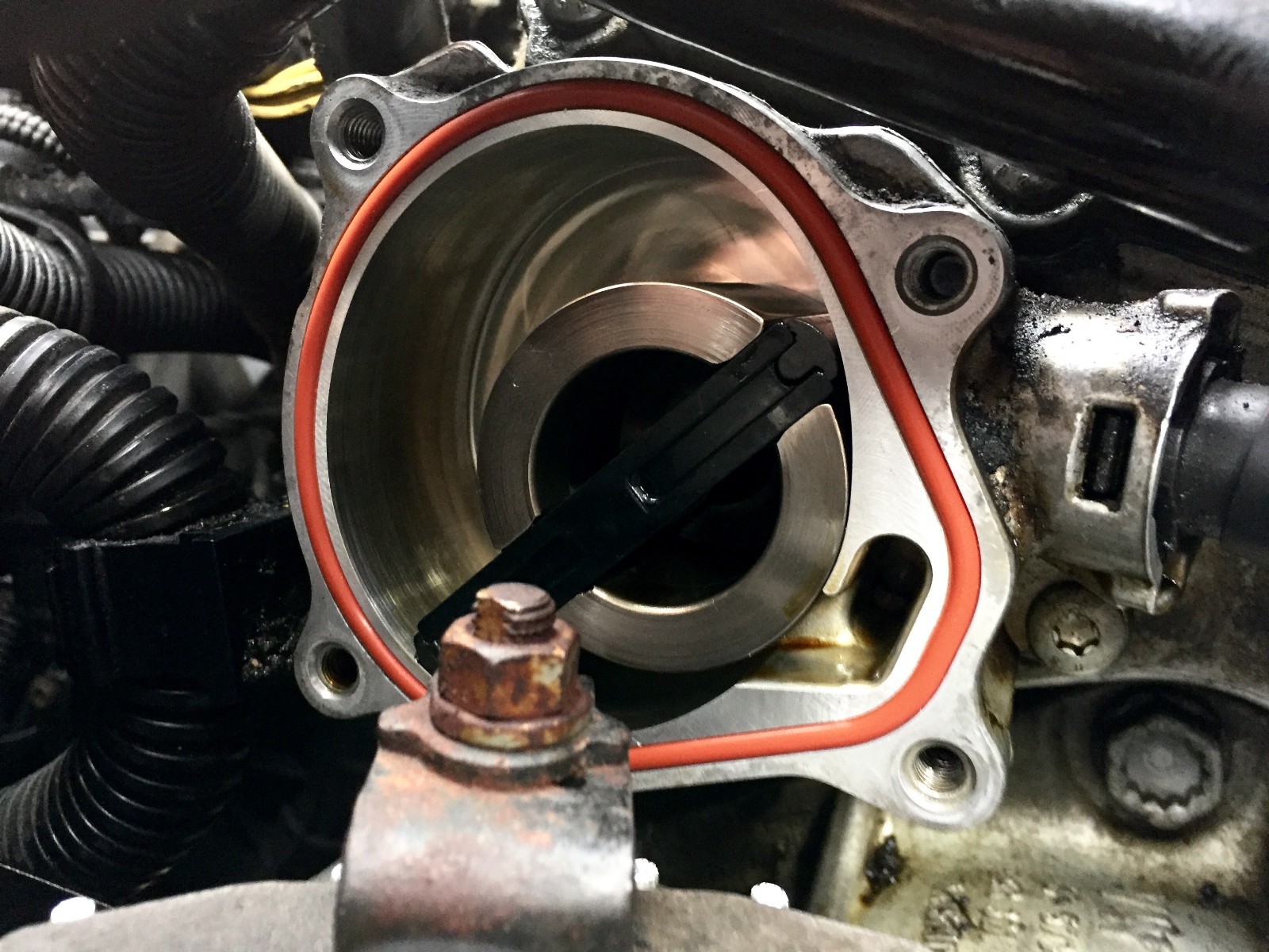 Vacuum Pump Gasket For VW Volkswagen 2.5L Jetta, Beetle, Golf, Passat MKV Orange