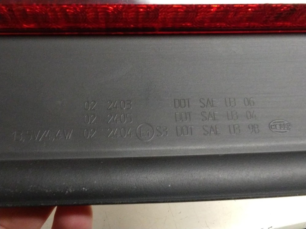 BMW E90 3 SERIES HIGH LEVEL/THIRD BRAKE LIGHT ASSEMBLY #168644