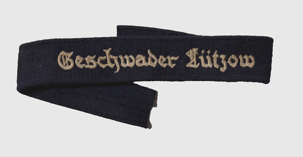 WW2 GERMAN  CUFF TITLE LUFTWAFFE "GESCHWADER LUTZOW" .HIGH QUALITY HEAVY WOOL.