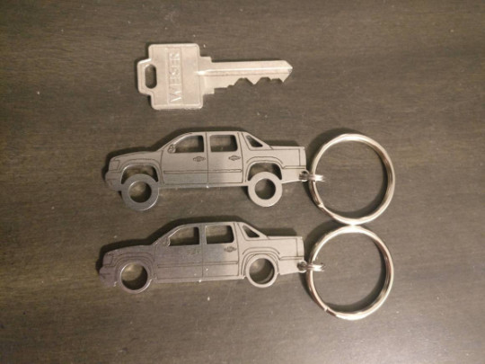 Chevrolet Avalanche 2007-2013 Keychains Lifted Lowered