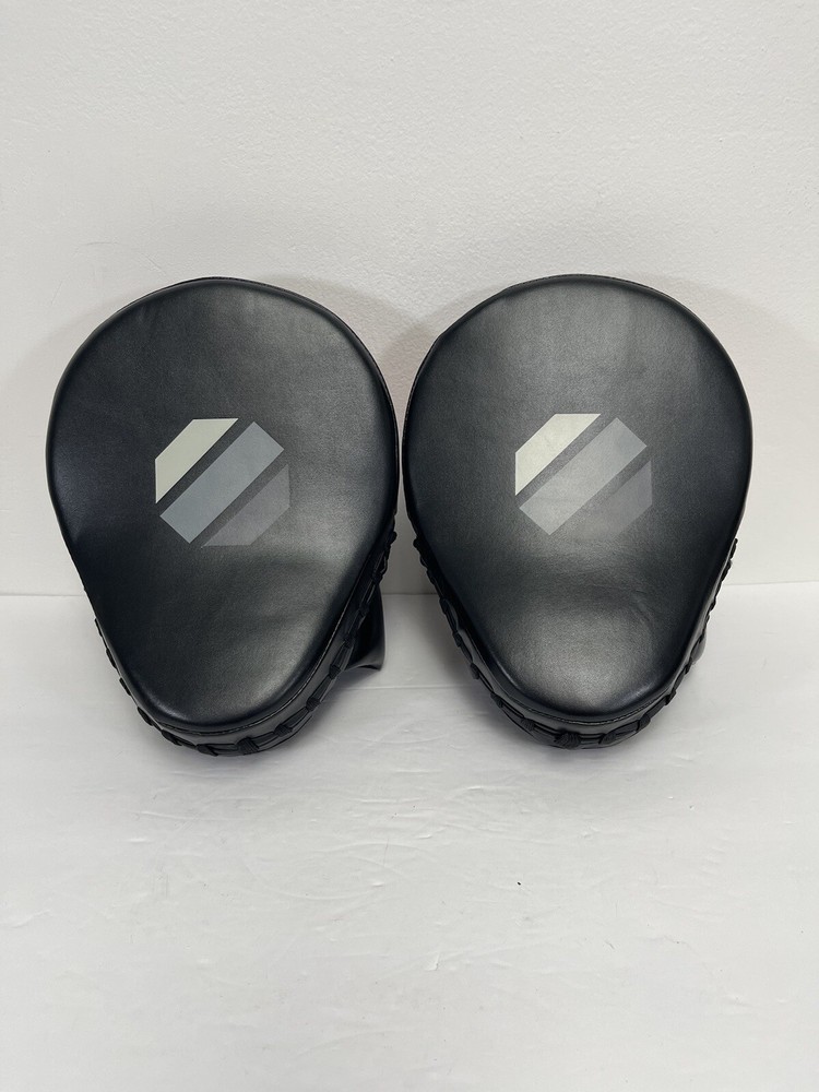 UFC Focus Mitts Training Pads