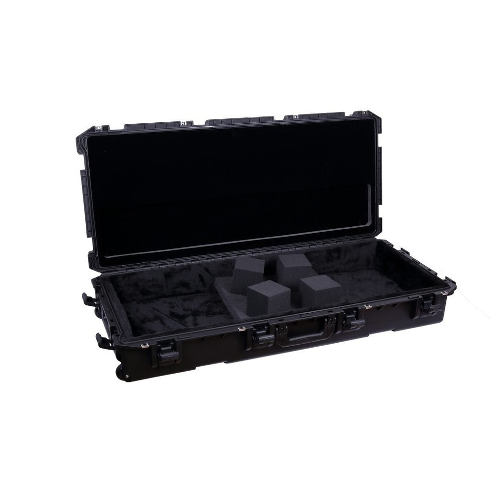 Crossrock 61-note Keyboard Case, Injection Molded PE Flight Case With Wheels