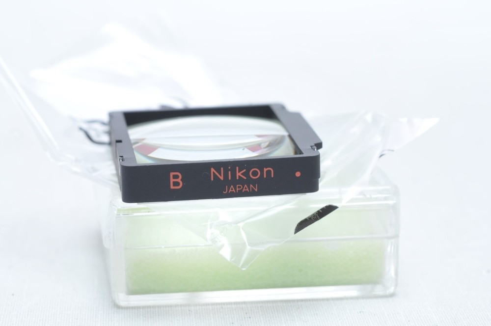 Nikon Focusing Screen Type B Red Dot for F3 *Mint*
