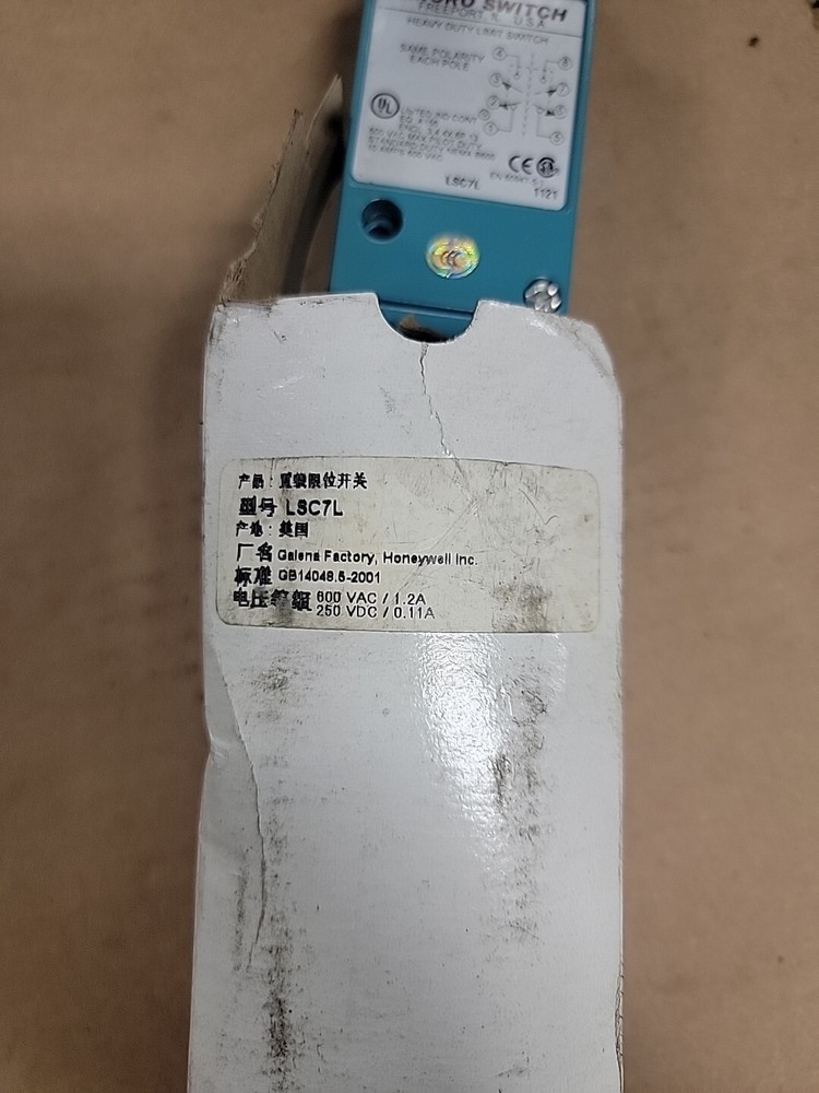 NEW Micro Switch LSC7L Honeywell Limit