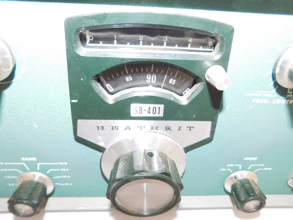 HEATHKIT SB-303 HF RECEIVER & SB-401 HAM BAND TRANSMITTER W/ MANUALS (IEG66)