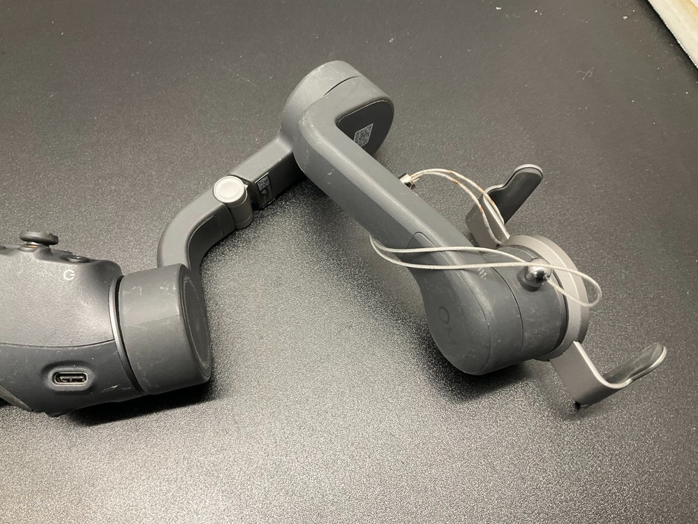 DJI Osmo Mobile 6 Smartphone Stabilize OE200 DISPLAY UNIT ***READ