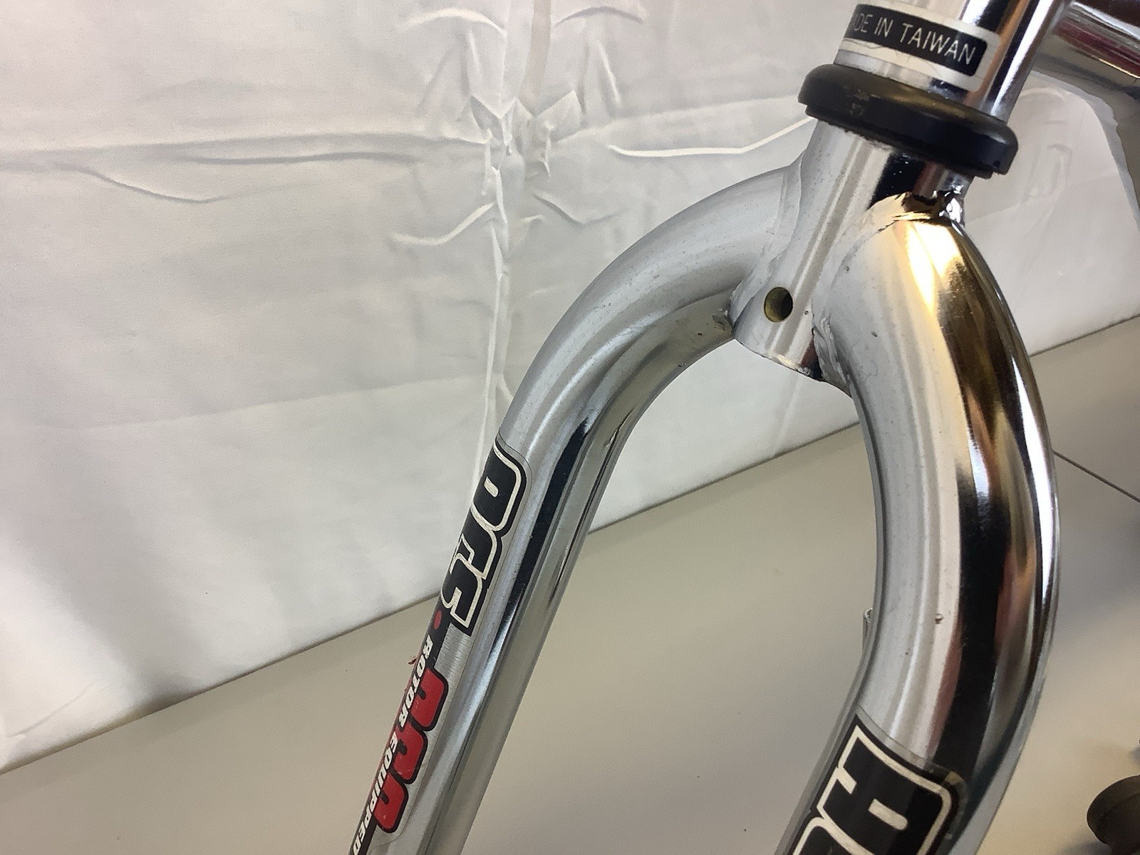 Mid School Freestyle Royce Union T-18 Vertical Chrome Frame Fork Bars