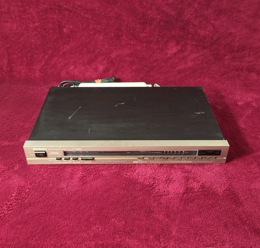 Hitachi FT-5500 Stereo Tuner (1981)