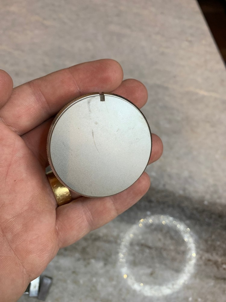 REPLACEMENT PARTS:  Soundesign TX-5171 Stereo Receiver Knobs/Dials