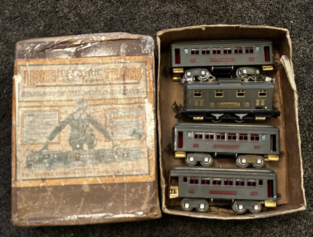 Lionel O- Gauge Train Set 281 engine NYC Observation Pullman W/ Box